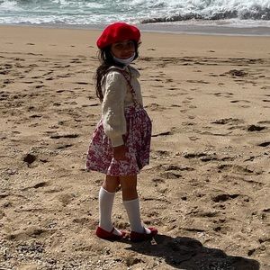 Girls red toile with removable suspenders size 6/7